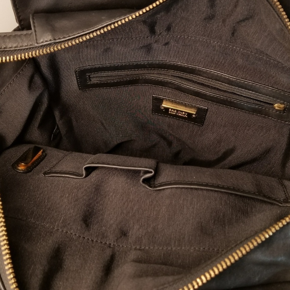 Badgley Mischka Black Leather Handbag - Picture 7 of 8